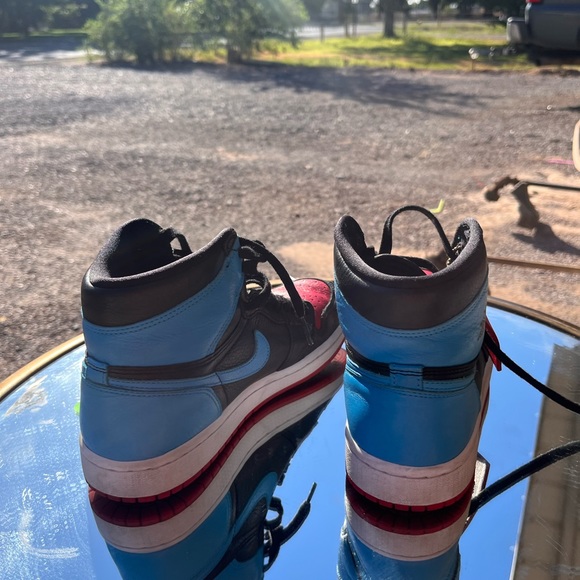 Jordan 1 - Picture 4 of 6